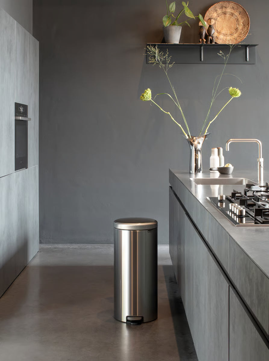 Brabantia NewIcon Pedal Bin 30L Matt Steel with Removable Plastic Inner Bucket, Soft-Close Lid