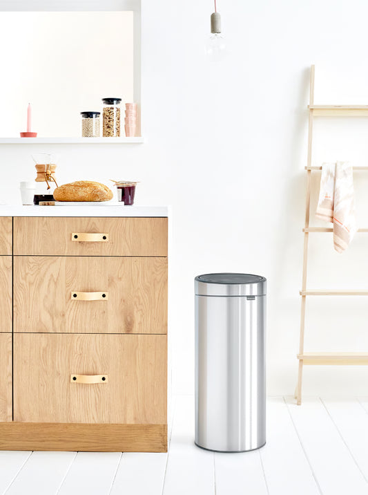 Brabantia Touch Bin New 30L Matt Steel with Removable Plastic Inner Bucket, Soft-Touch Opening Lid