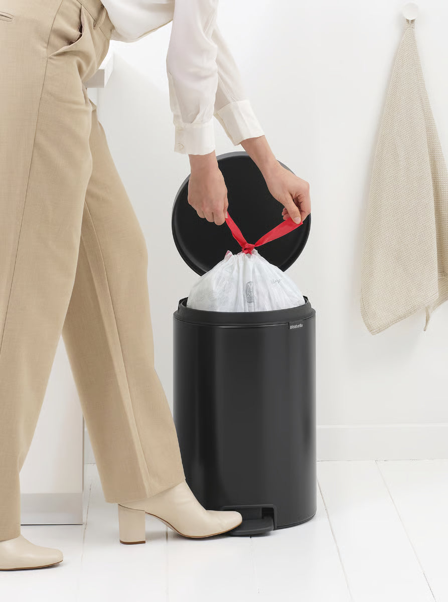 Brabantia NewIcon Pedal Bin 20L Matt Black with Removable Plastic Inner Bucket, Soft-Close Lid