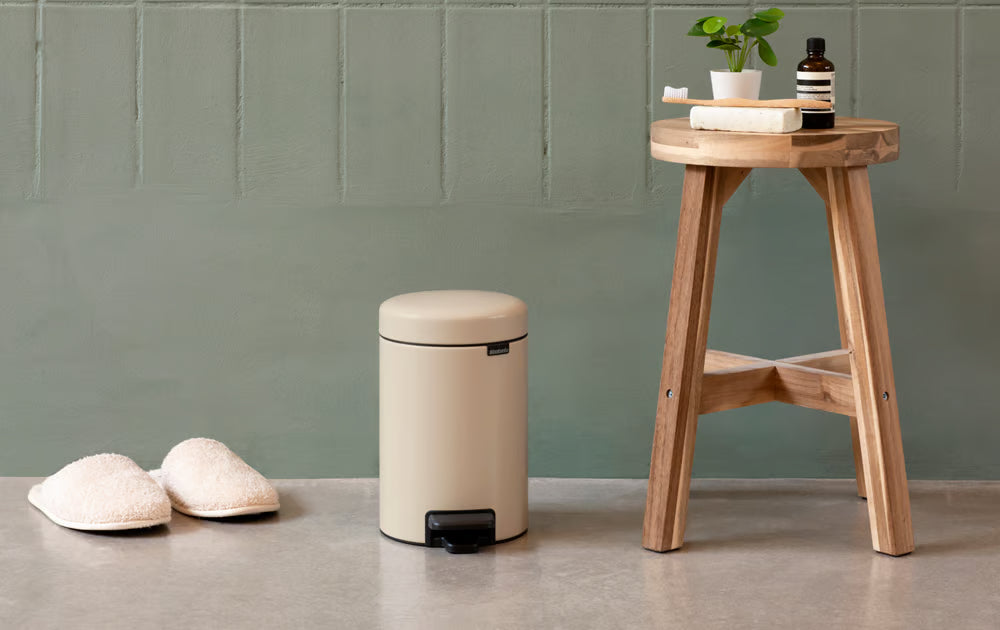 Brabantia NewIcon Pedal Bin 5L Soft Beige with Removable Plastic Inner Bucket, Soft-Close Lid
