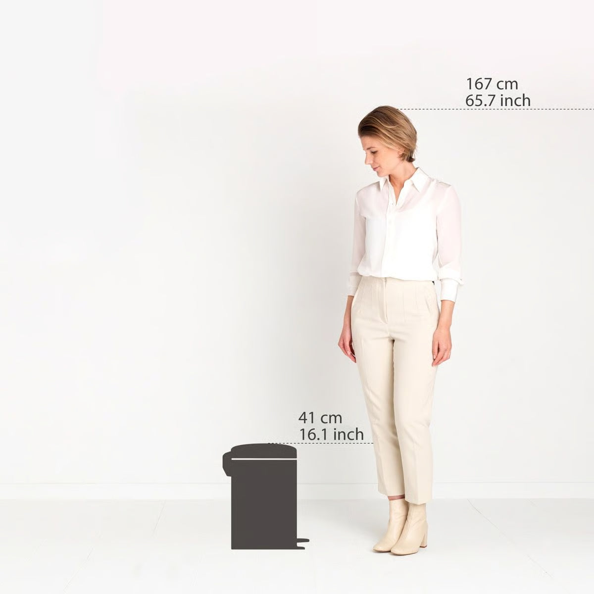 Brabantia NewIcon Pedal Bin 12L Soft Beige with Removable Plastic Inner Bucket, Soft-Close Lid